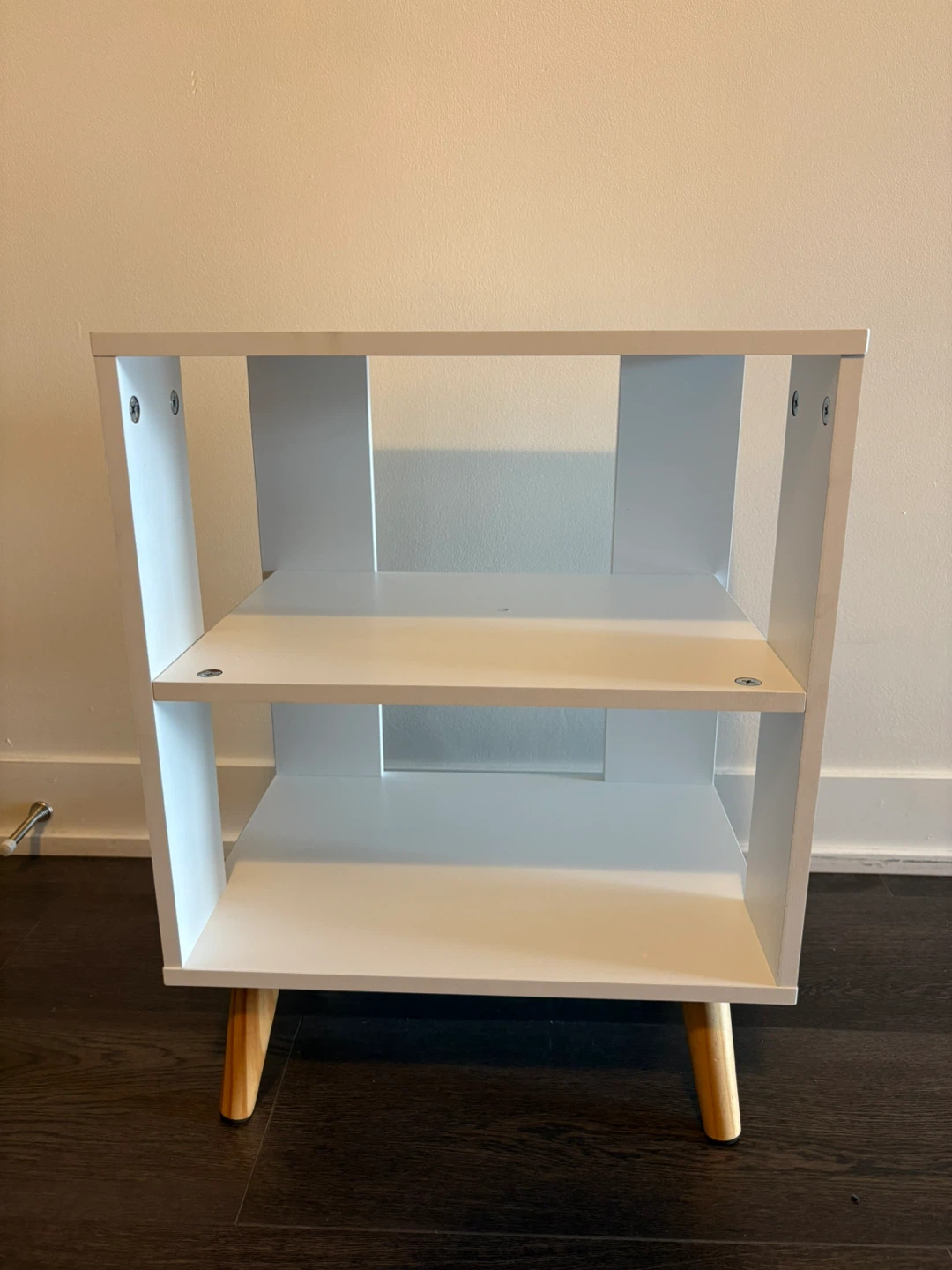 White night stand - photo 3