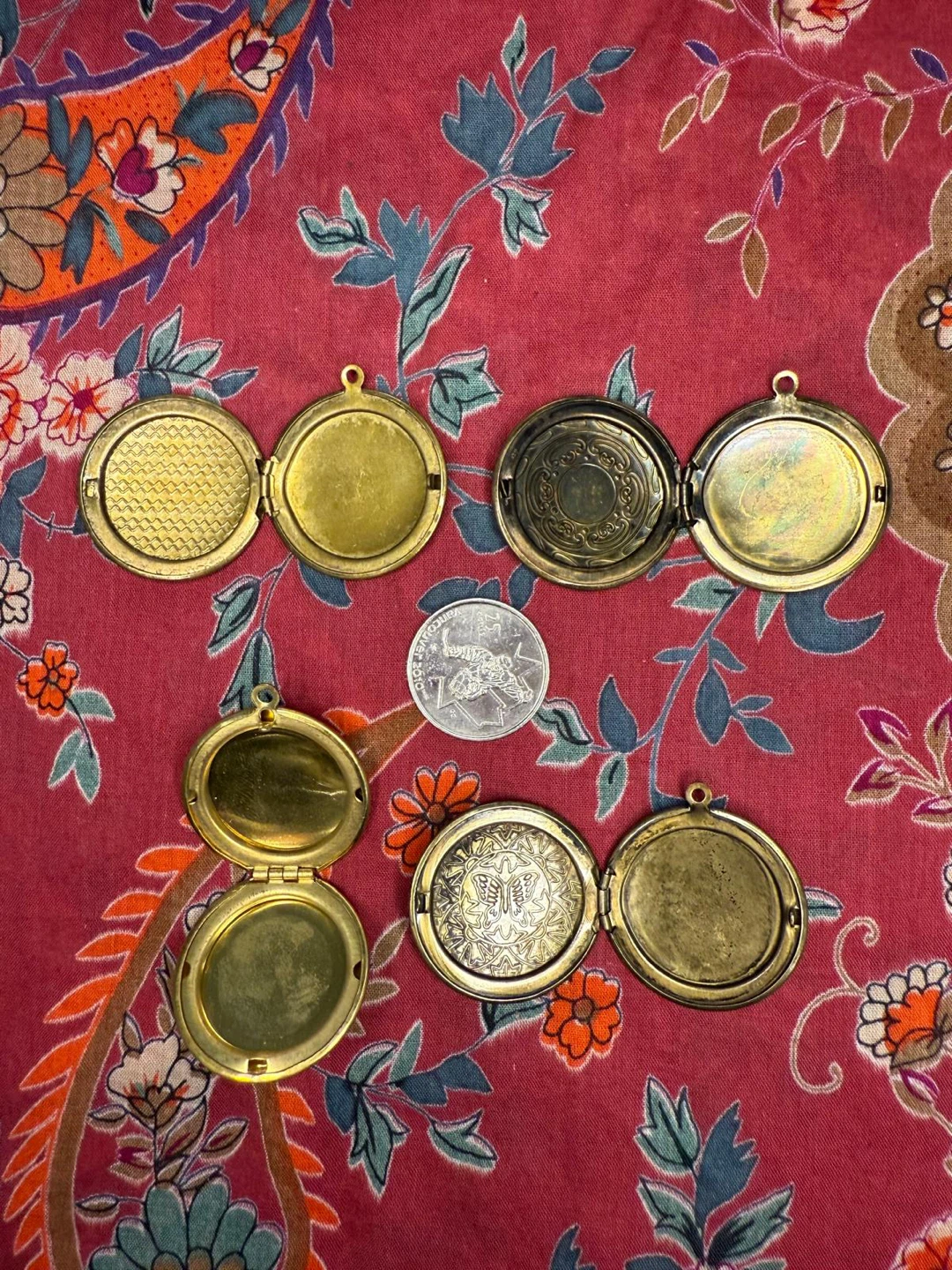 Vintage Gold Lockets - photo 2