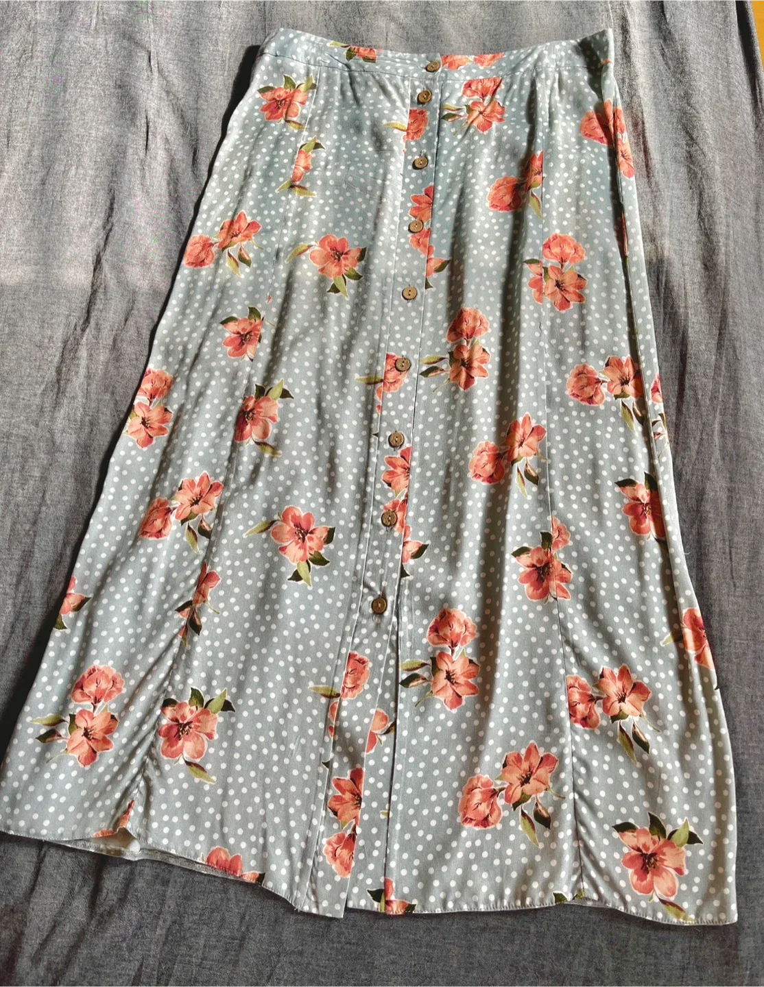 Floral Midi Skirt Women's Button-Down New Look Size Large thumbnail