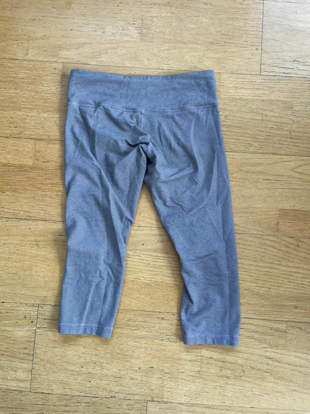 Lululemon Tights image indicator(2)