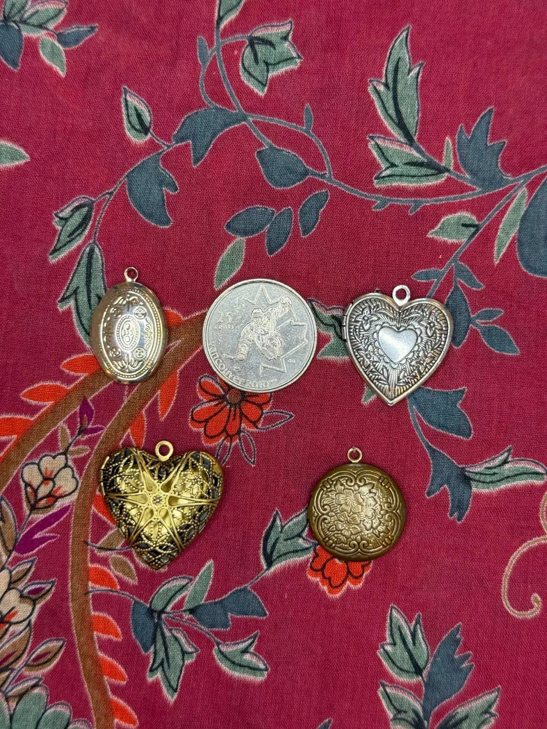 Assorted Vintage Lockets thumbnail