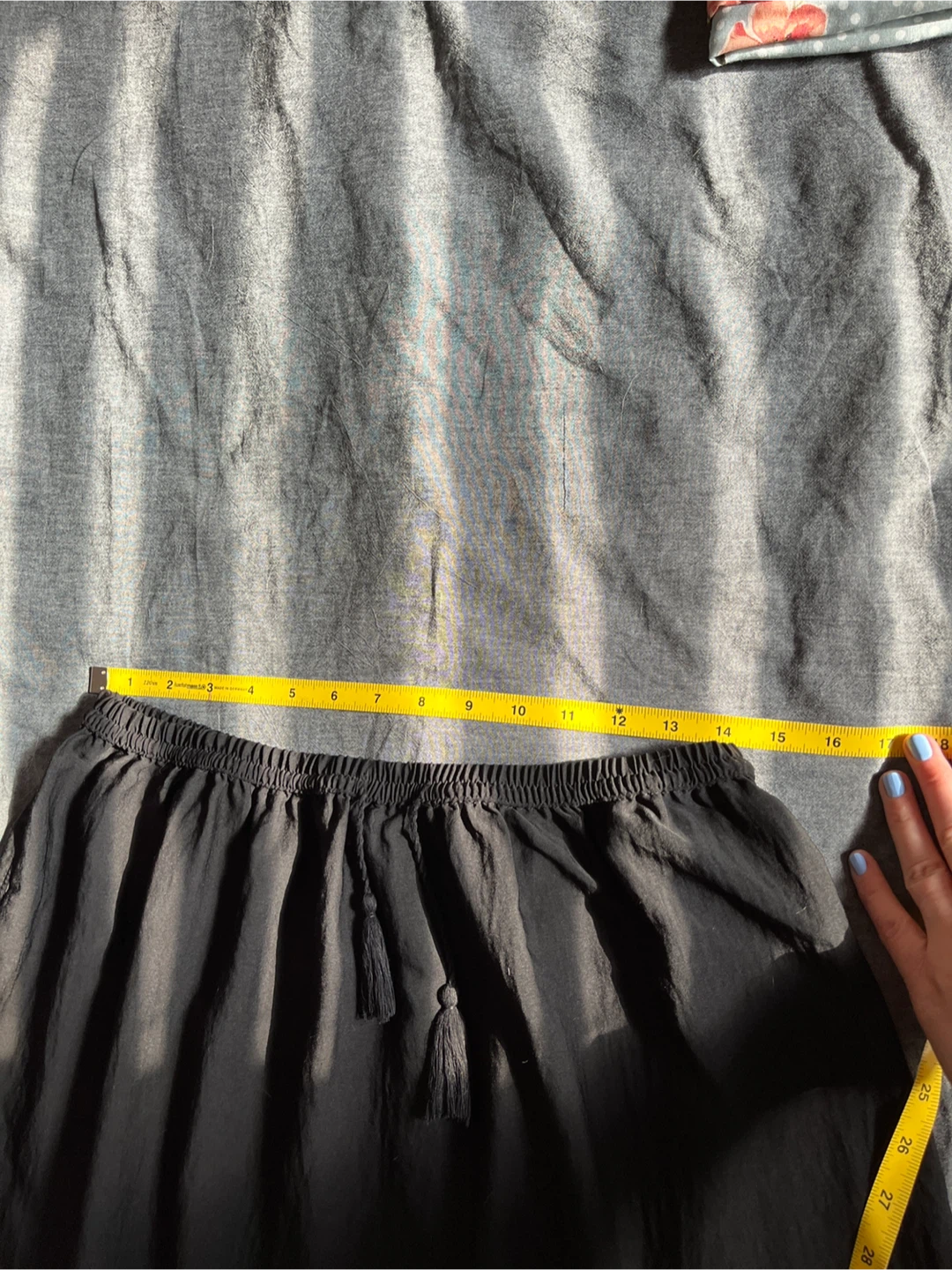 H&M Black Skirt - photo 3