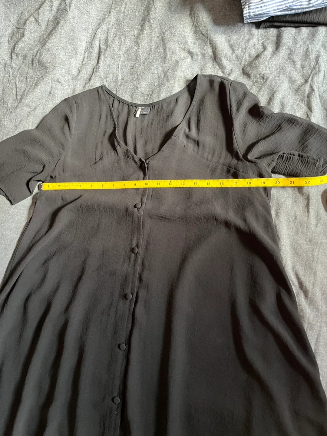 Sparkle & Fade Black Dress - Size M image indicator(9)