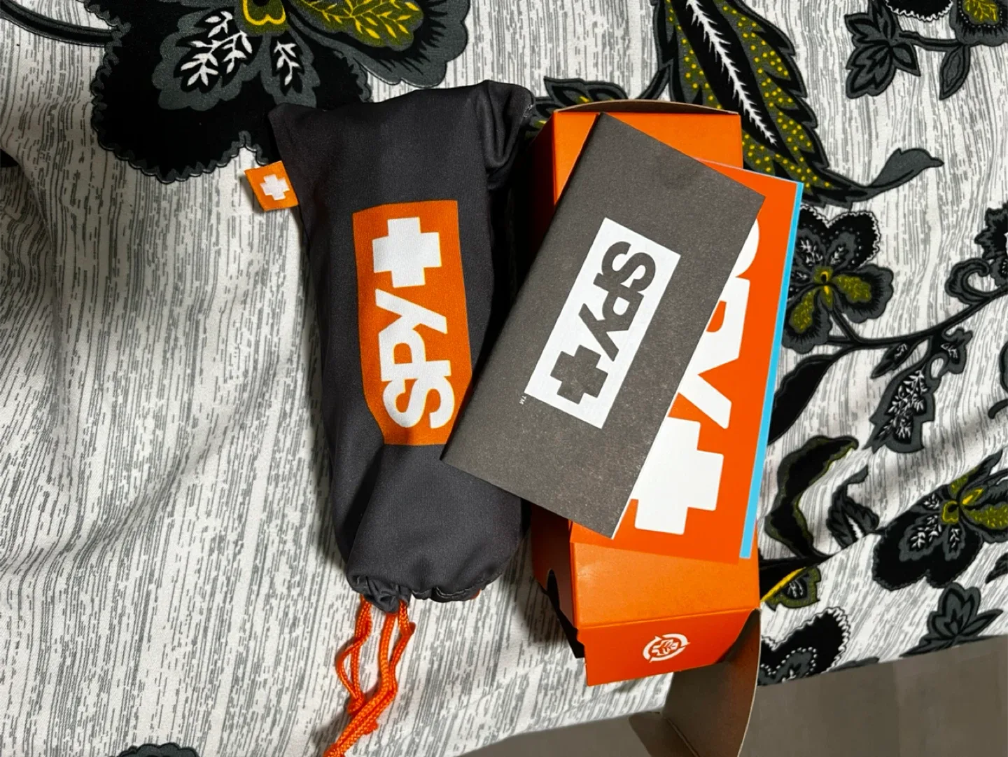 SPY+ Overhaul XL Matte Olive Sunglasses - New! image indicator(7)