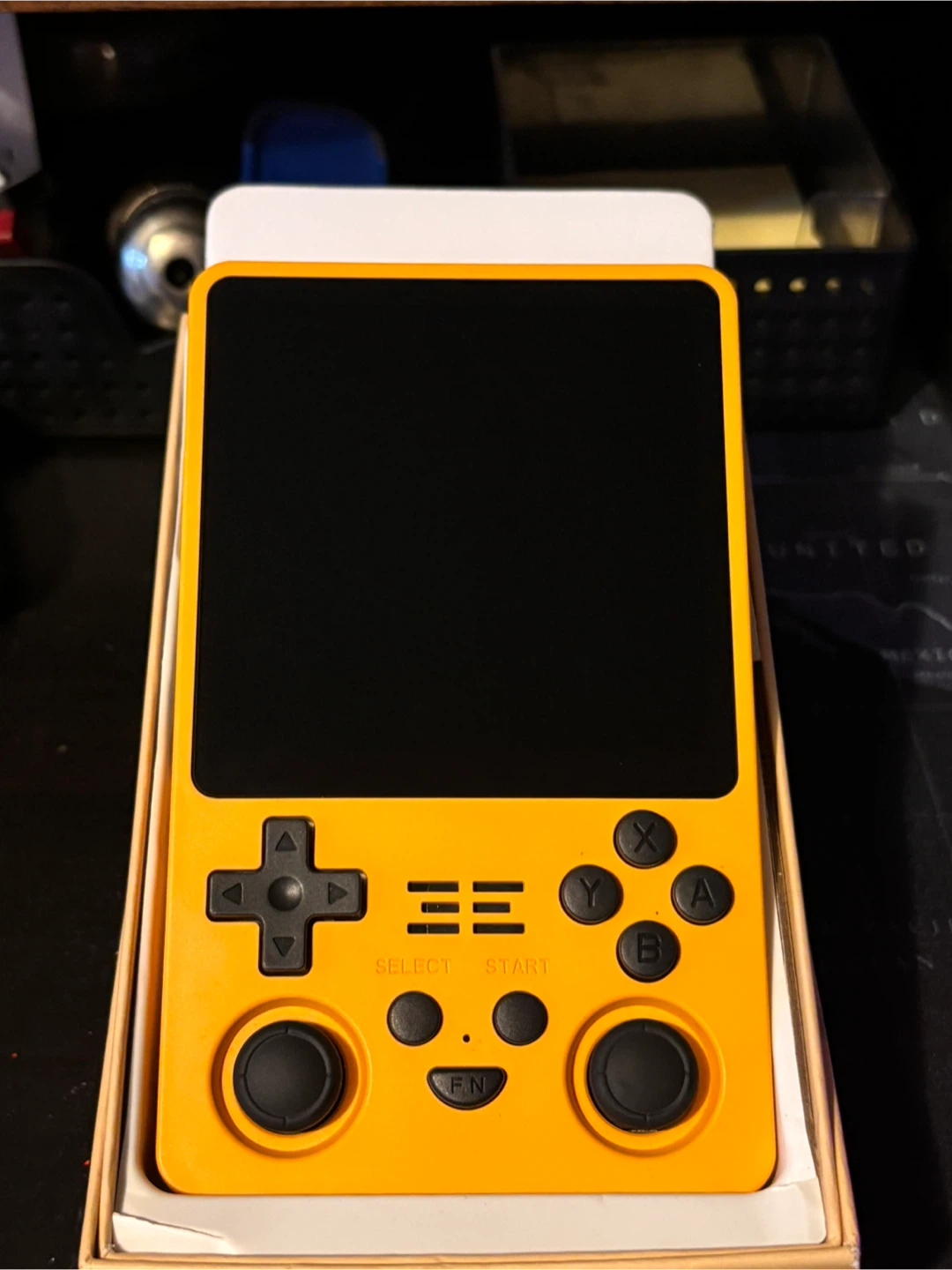 Powkiddy RGB20SX Handheld Console - Yellow - photo 3