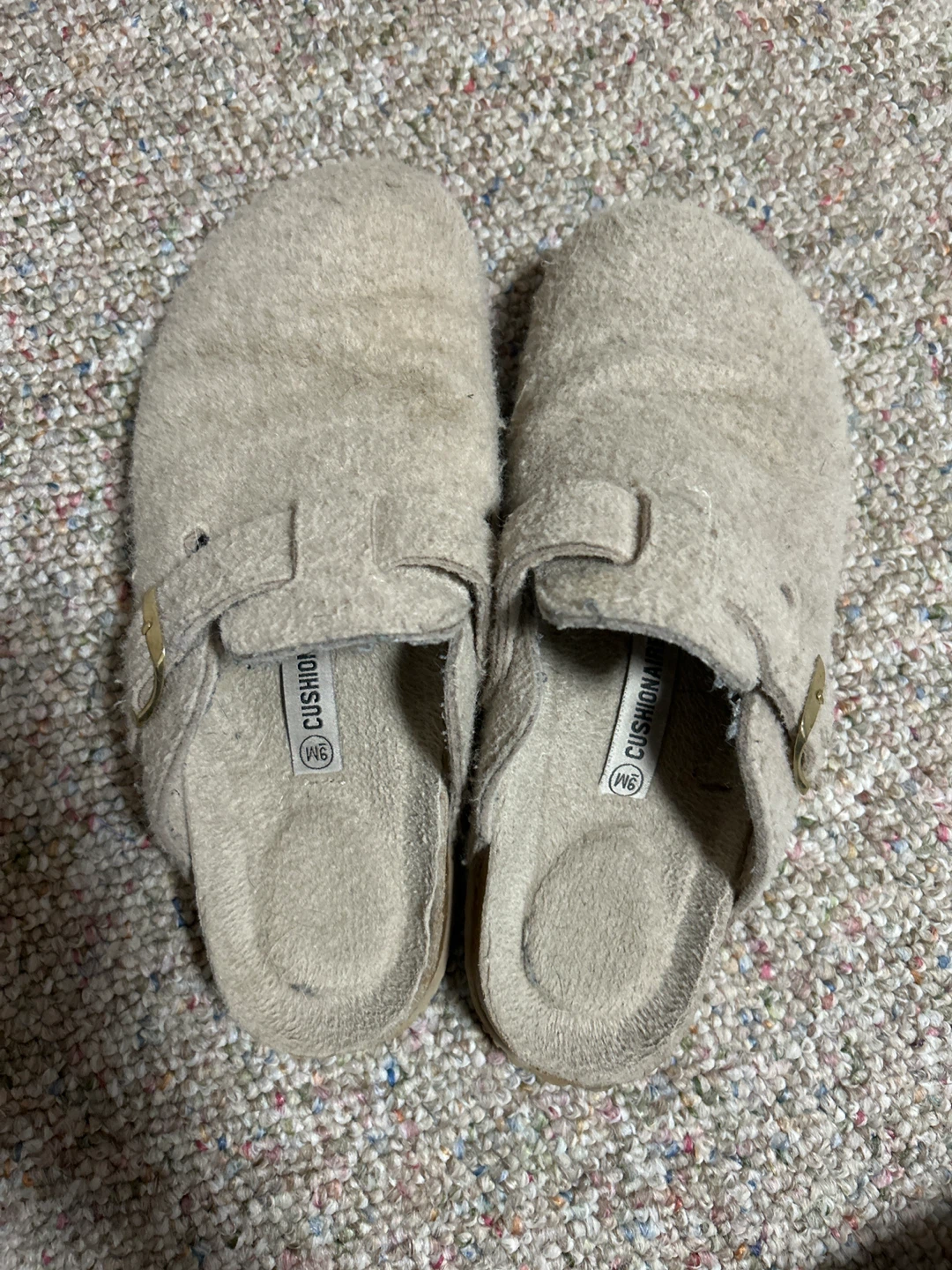 Cushionaire Women's Clogs Size 9M