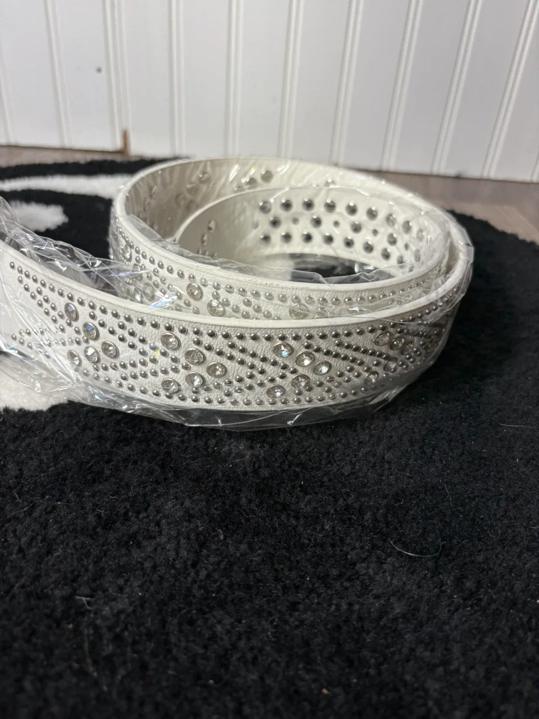 White Rhinestone Belt image indicator(2)