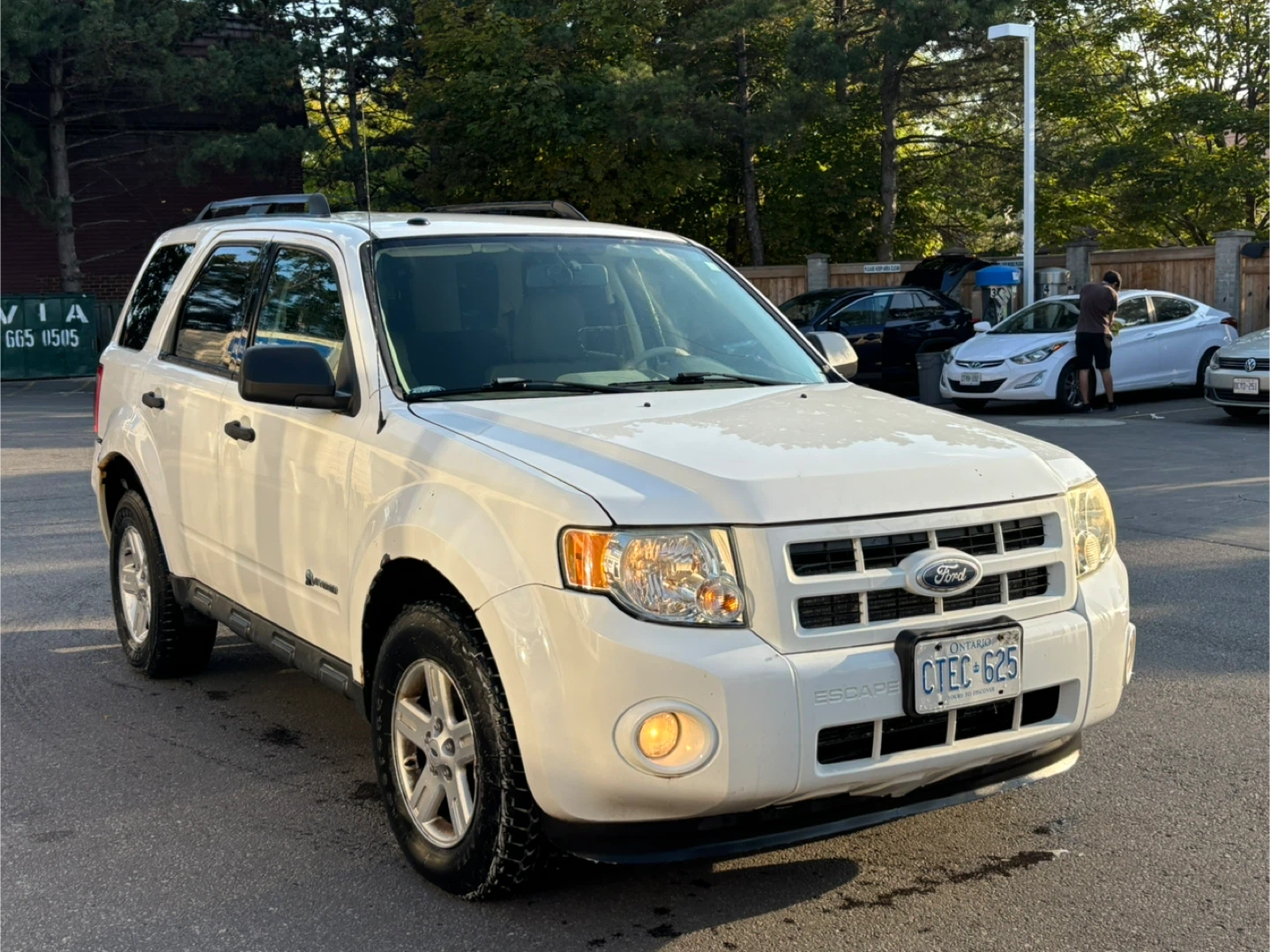 2011 Ford Escape - photo 2