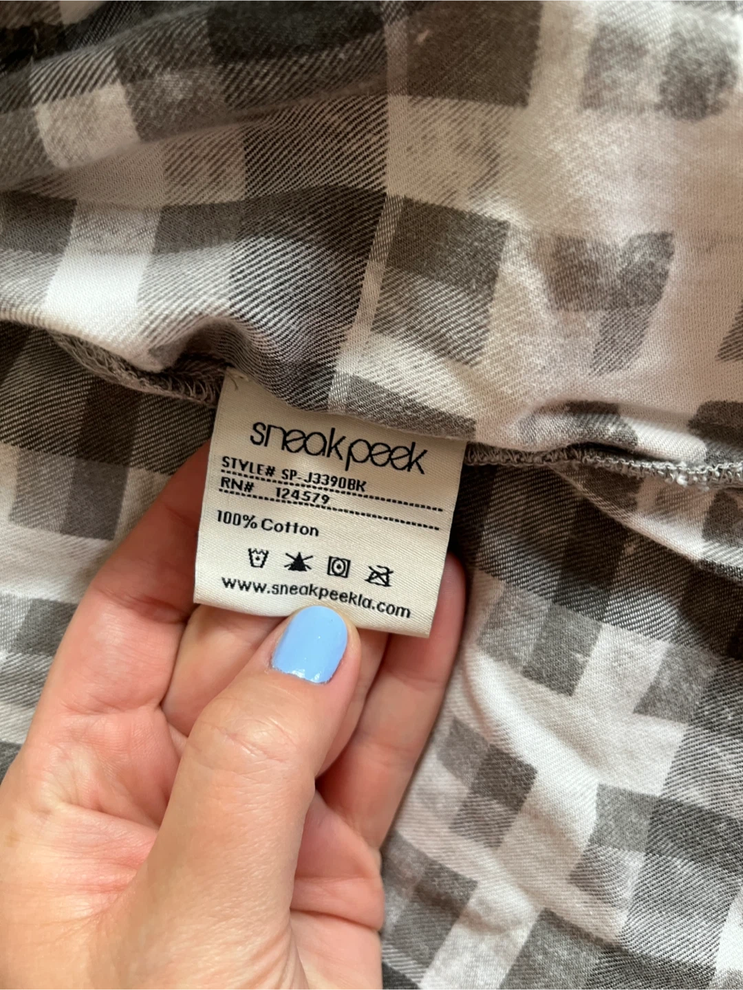 Sneak Peek Plaid woman’s Shirt - Size L - photo 3