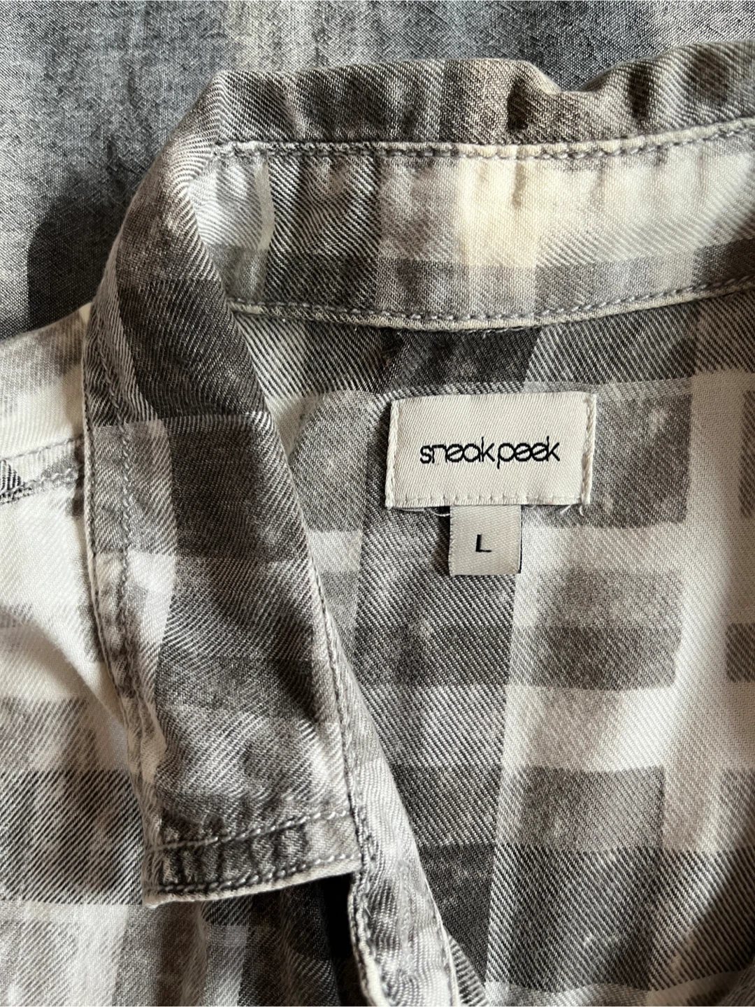 Sneak Peek Plaid woman’s Shirt - Size L - photo 2