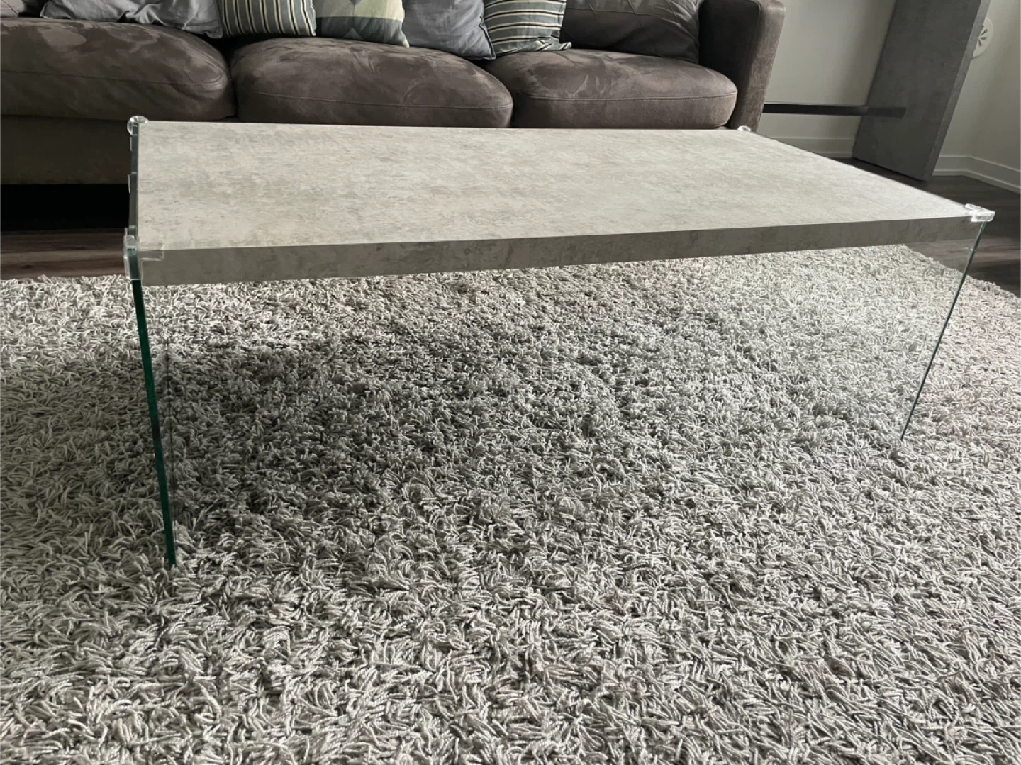 Coffee Table with Glass Legs - photo 2