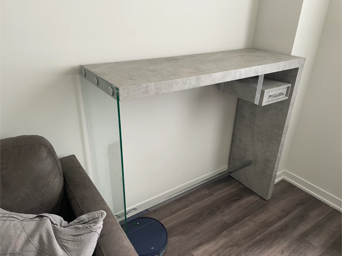 Modern Grey& Glass Console Table - photo 3