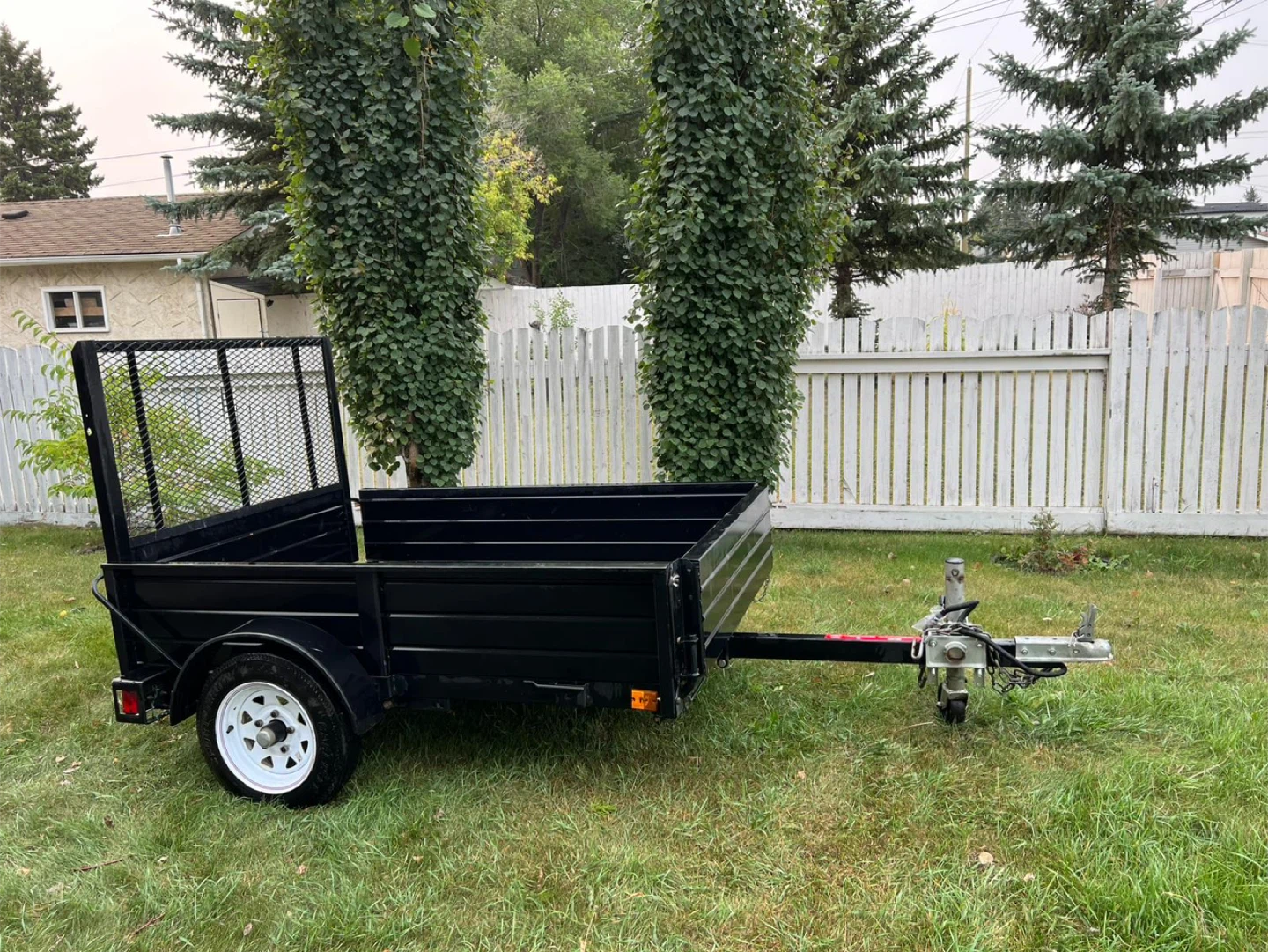 Utility Trailer - photo 2