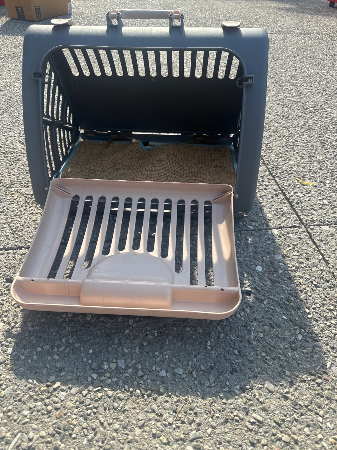 Pet Carrier - photo 2