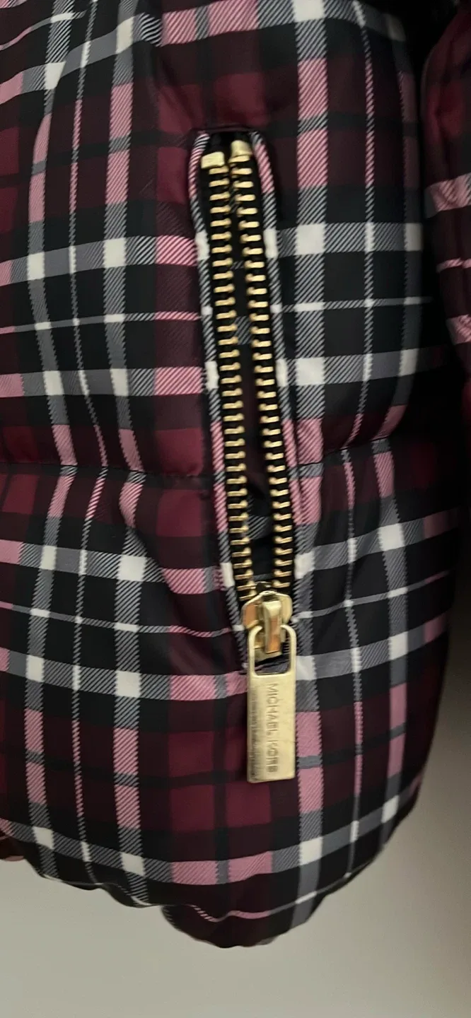 New Michael Kors Plaid Puffer Jacket - Size XS image indicator(5)