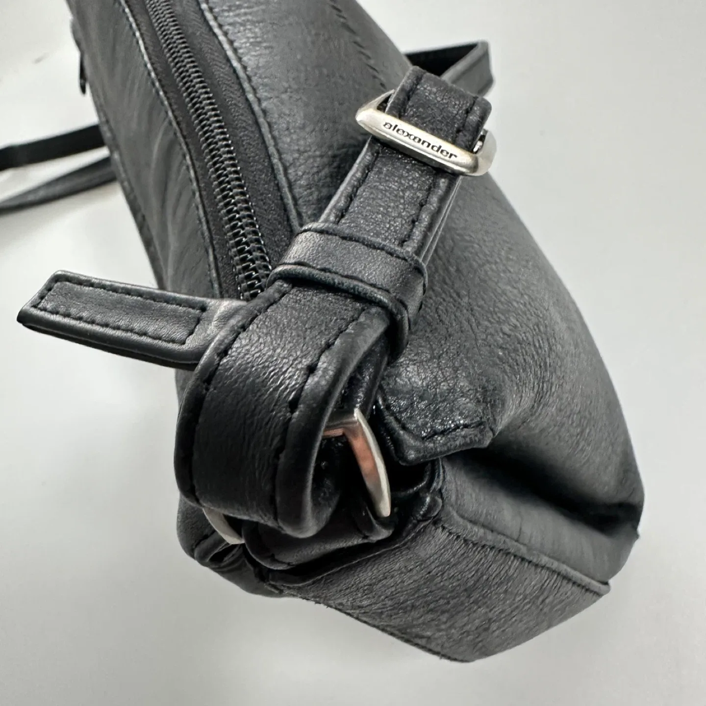 Derek Alexander Zip Top 3-Pocket Black Leather Crossbody Bag image indicator(8)