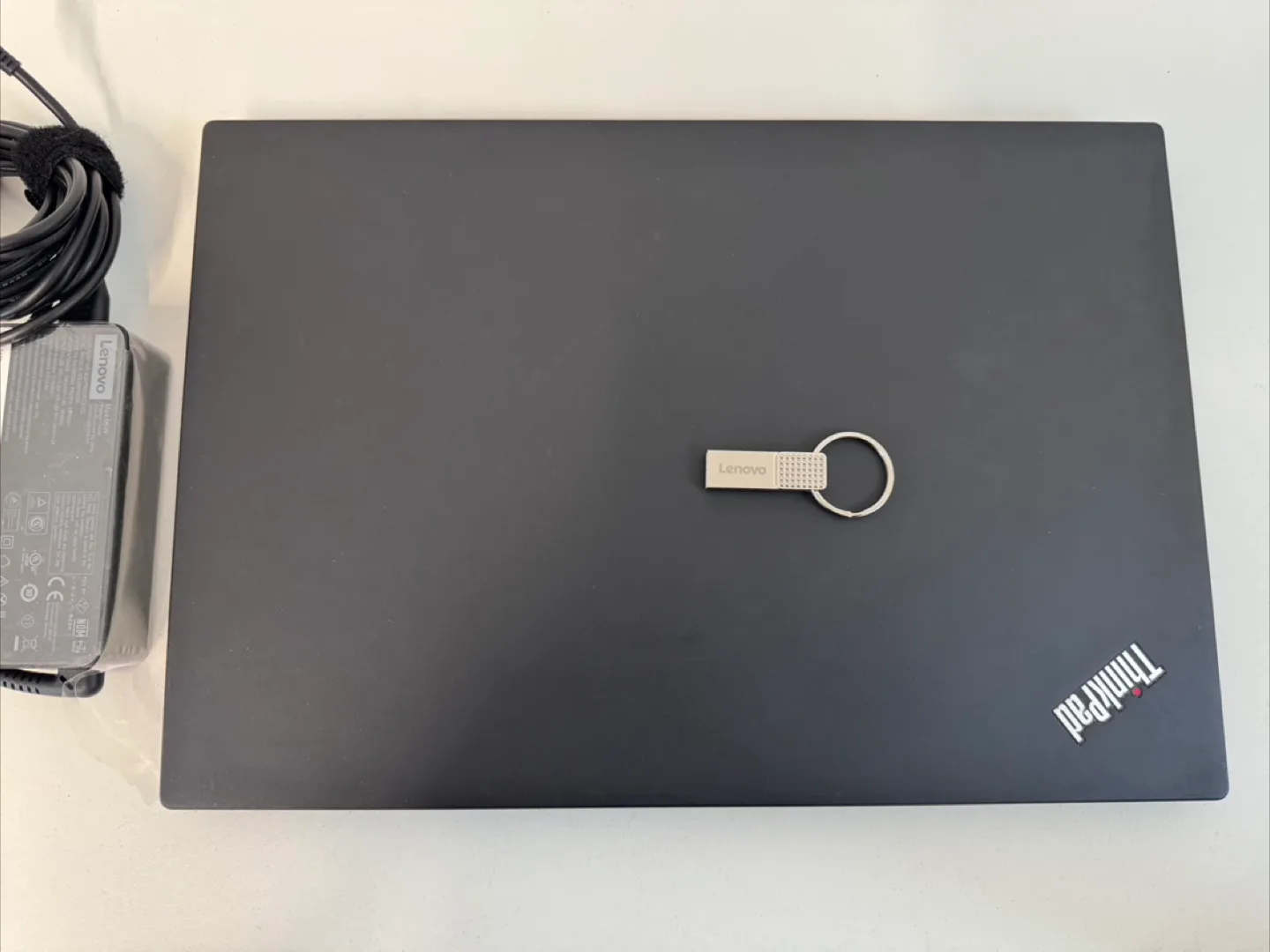 Lenovo ThinkPad T480S Laptop - Black image indicator(10)