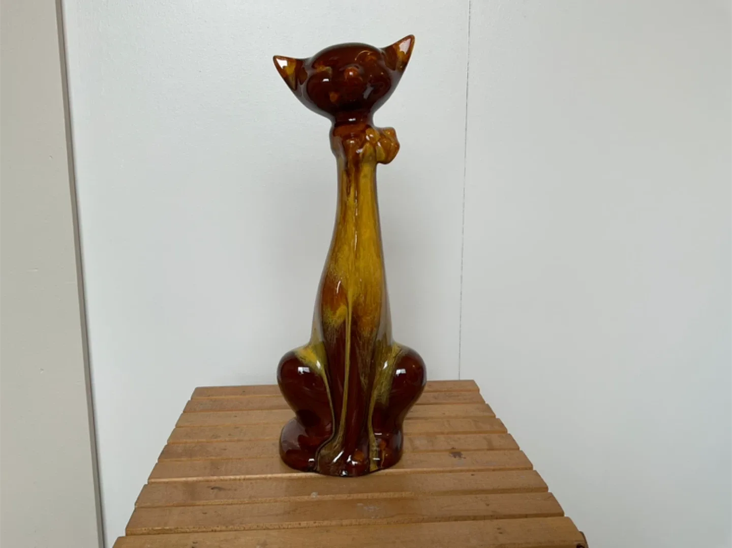 1960’s Blue Mountain Pottery Siamese Cat Figurine thumbnail