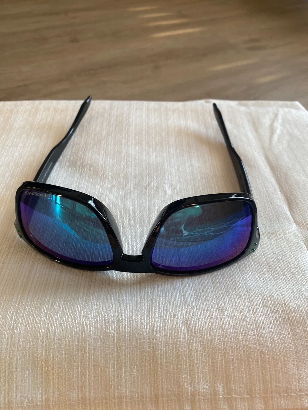 Oakley Sunglasses w/ Case & Accessories thumbnail