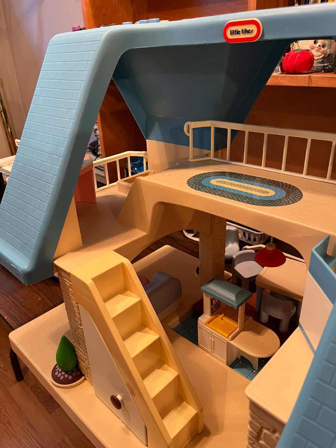 Little Tykes Dollhouse - photo 4