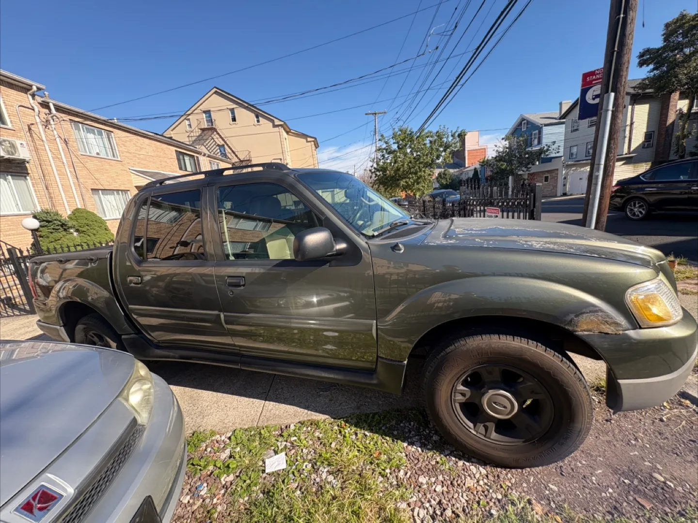 Ford 2003 sports track xlt fully loaded image indicator(3)