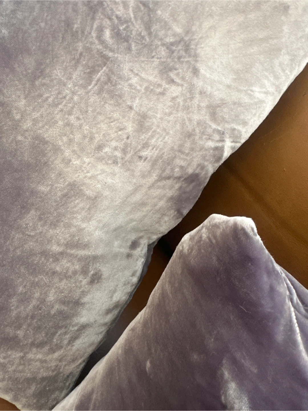 ABC CARPET - like new velvet throw pillows - photo 3