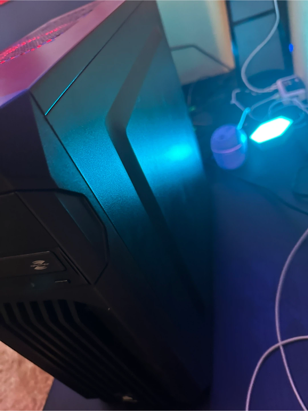 Corsair 7th Gen. GTX 1080 8GB GPU w/ 512gb Nvme - Gaming PC ! - photo 5