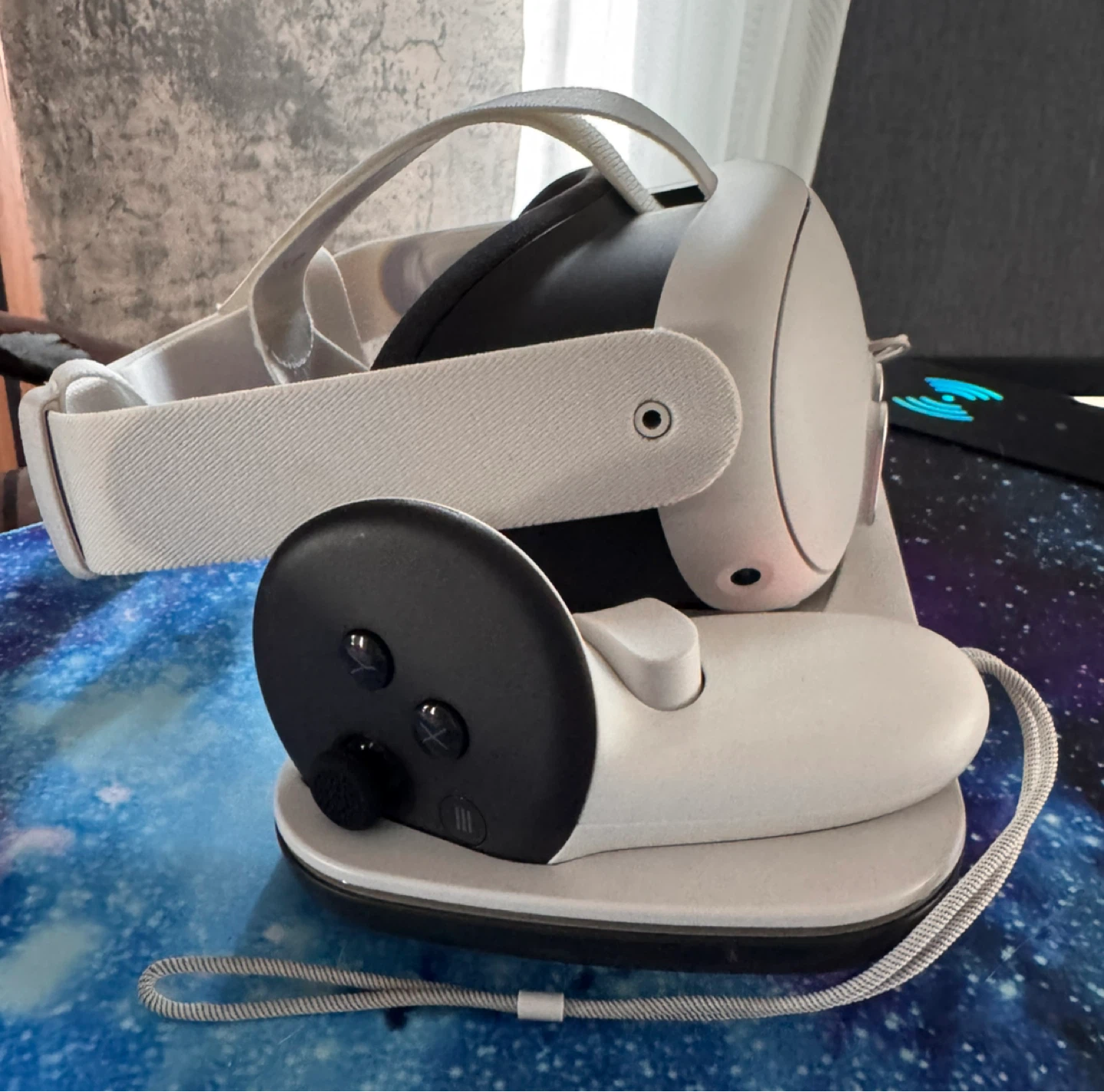 🥕 Meta Quest 3 512 GB Headset w/ Charging Dock - photo 4