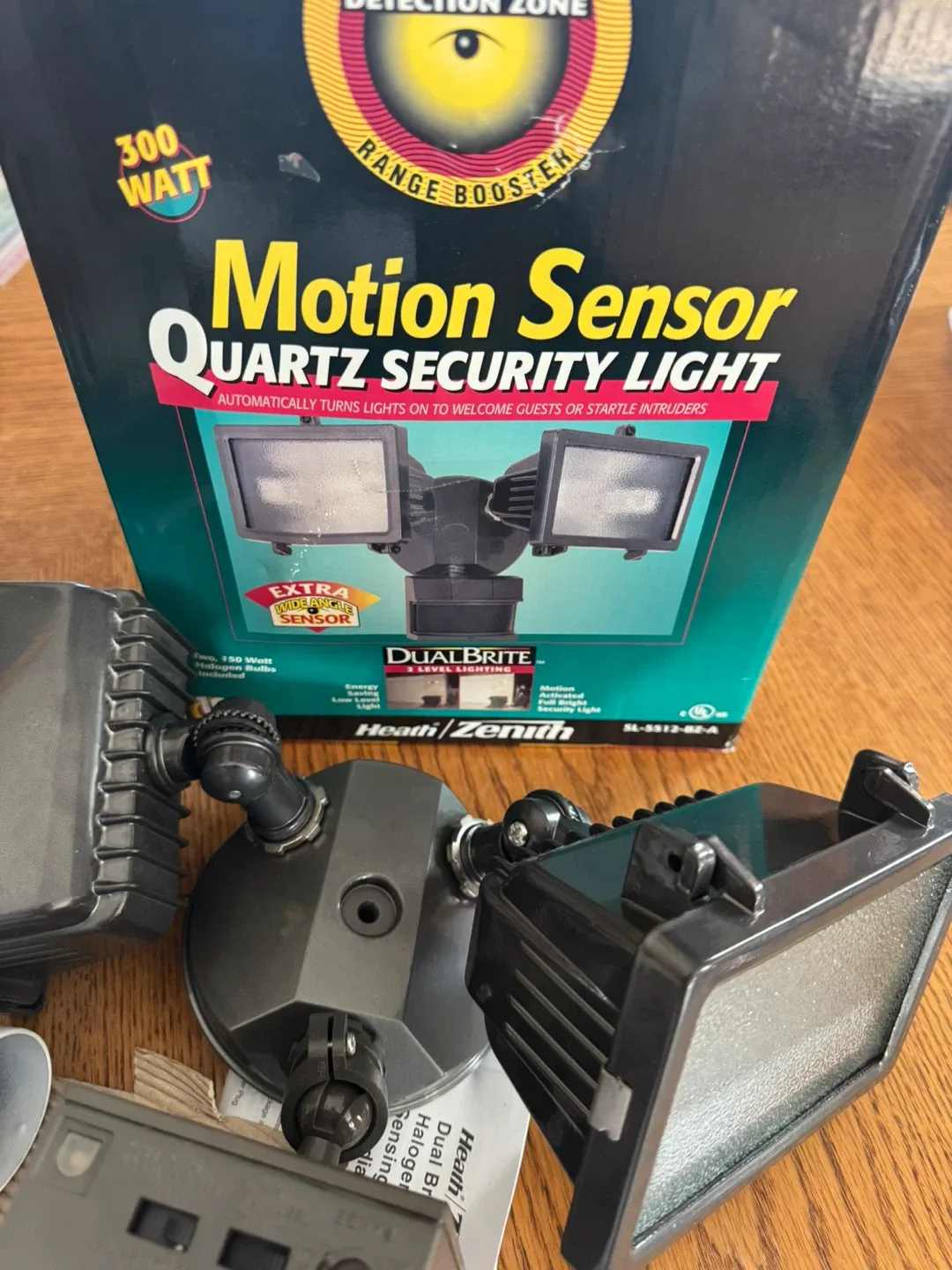 Heath Zenith Motion Sensor Security Light image indicator(7)