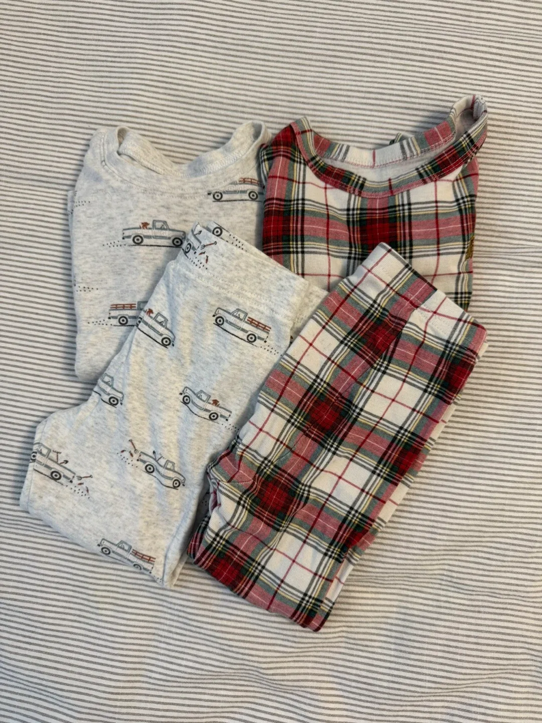 Size 3 toddler PETIT LEM & BABY GAP pj bundle thumbnail