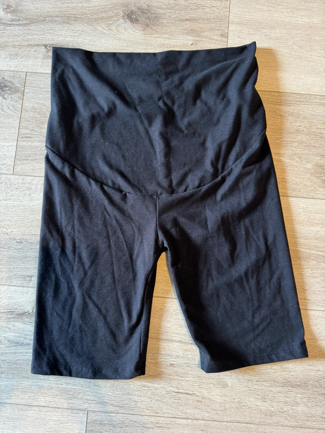 Sweetlegs Maternity Leggings & Shorts - Size Petite - photo 3