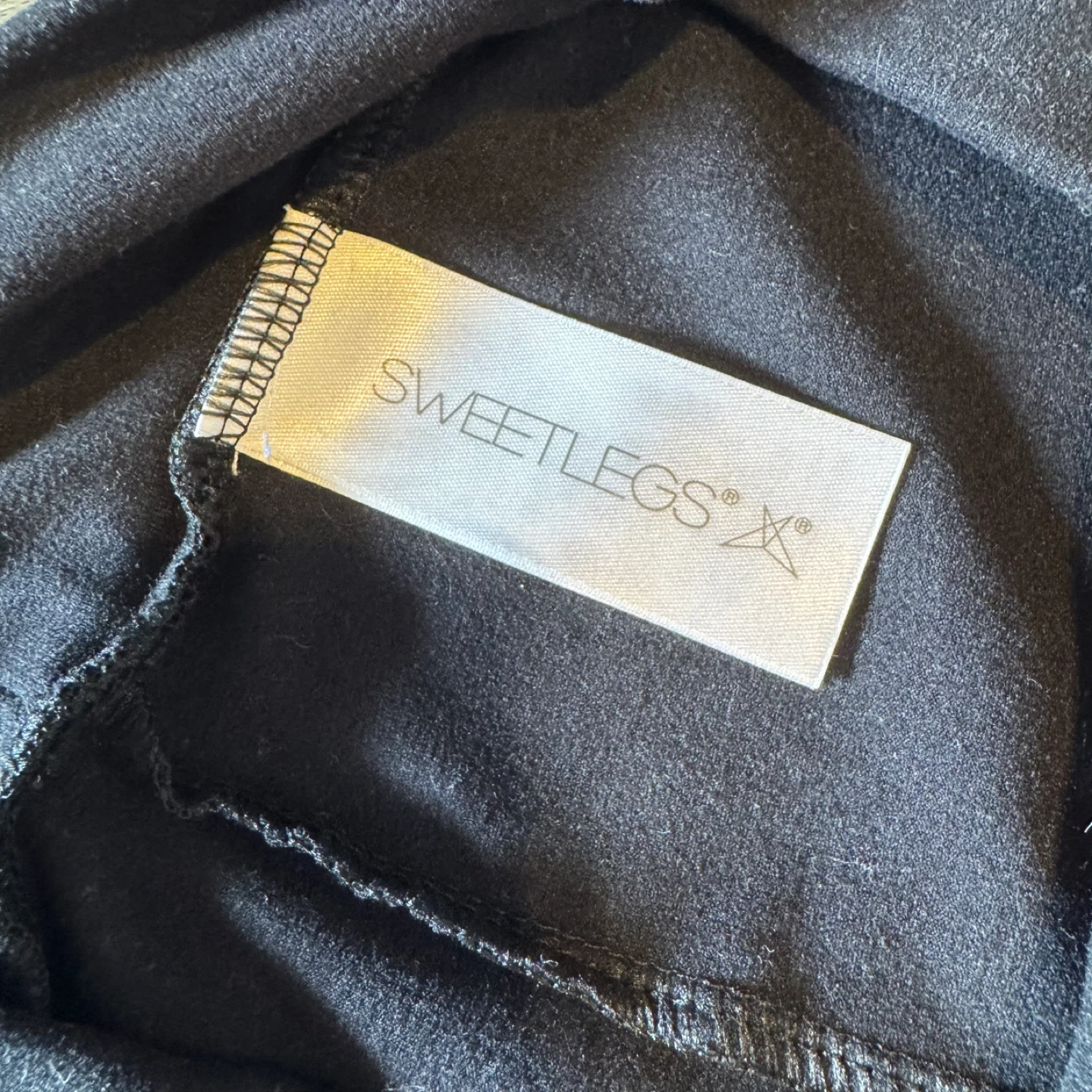 Sweetlegs Maternity Leggings & Shorts - Size Petite - photo 4