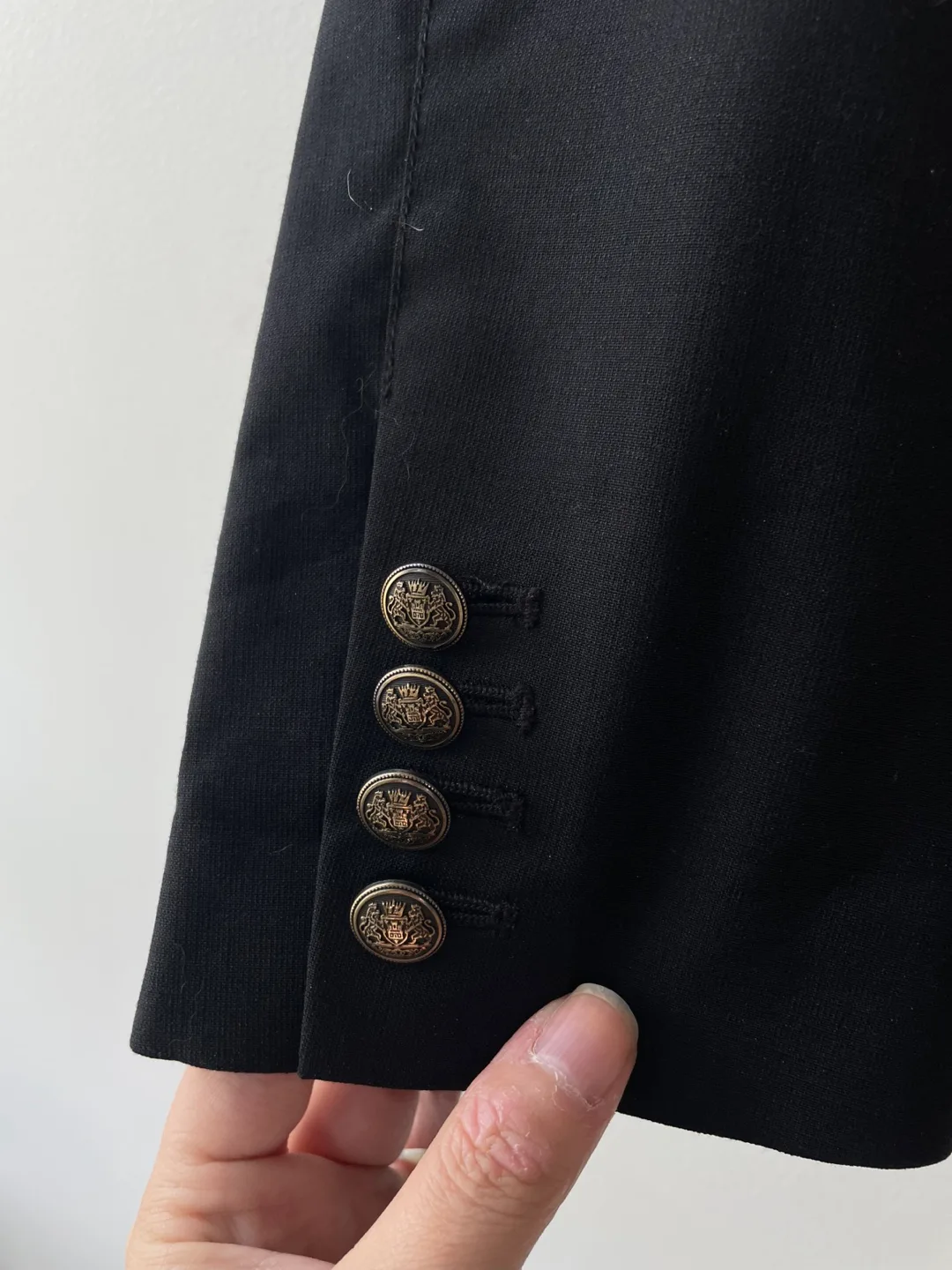 Black Blazer image indicator(3)