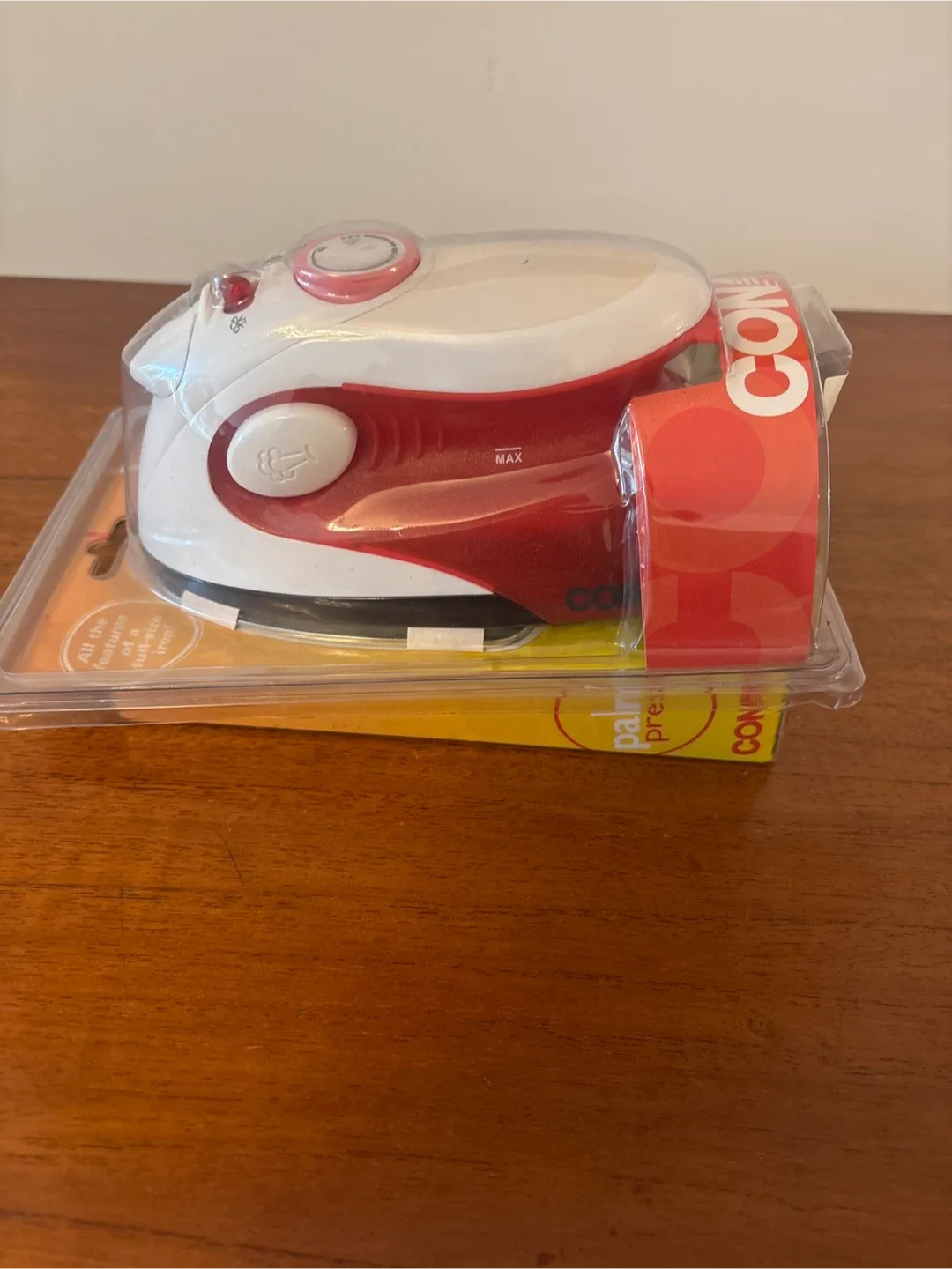 New Conair Palm Press Travel Iron image indicator(2)