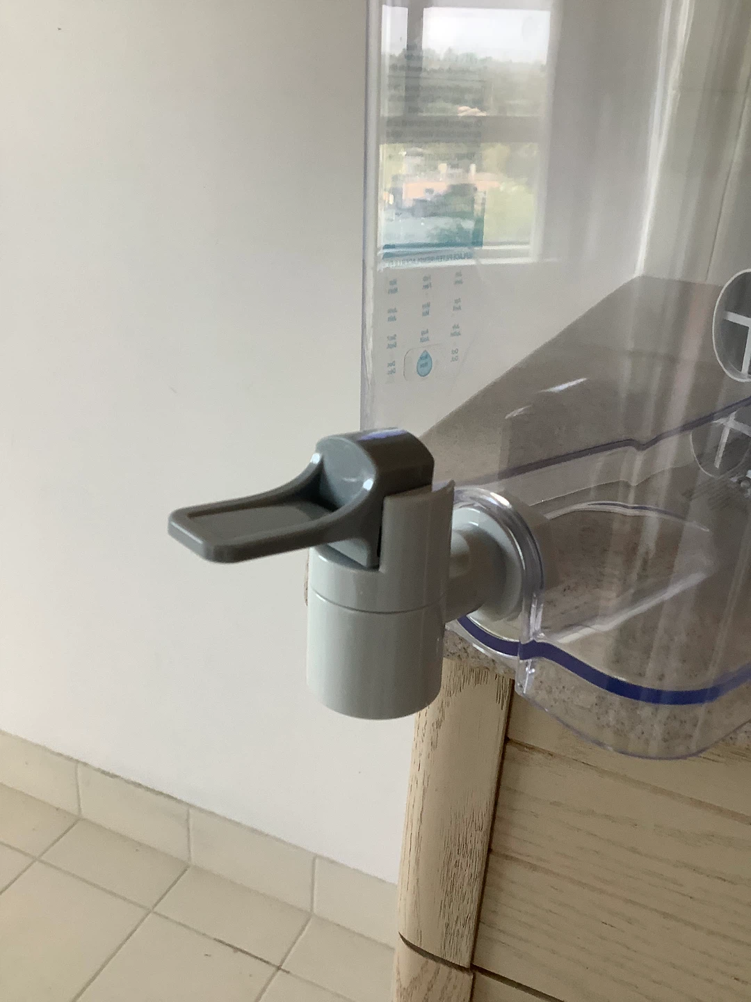 Brita Water Filter Dispenser - 27 cup - photo 4