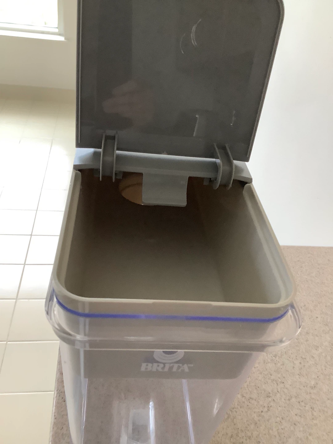Brita Water Filter Dispenser - 27 cup - photo 2
