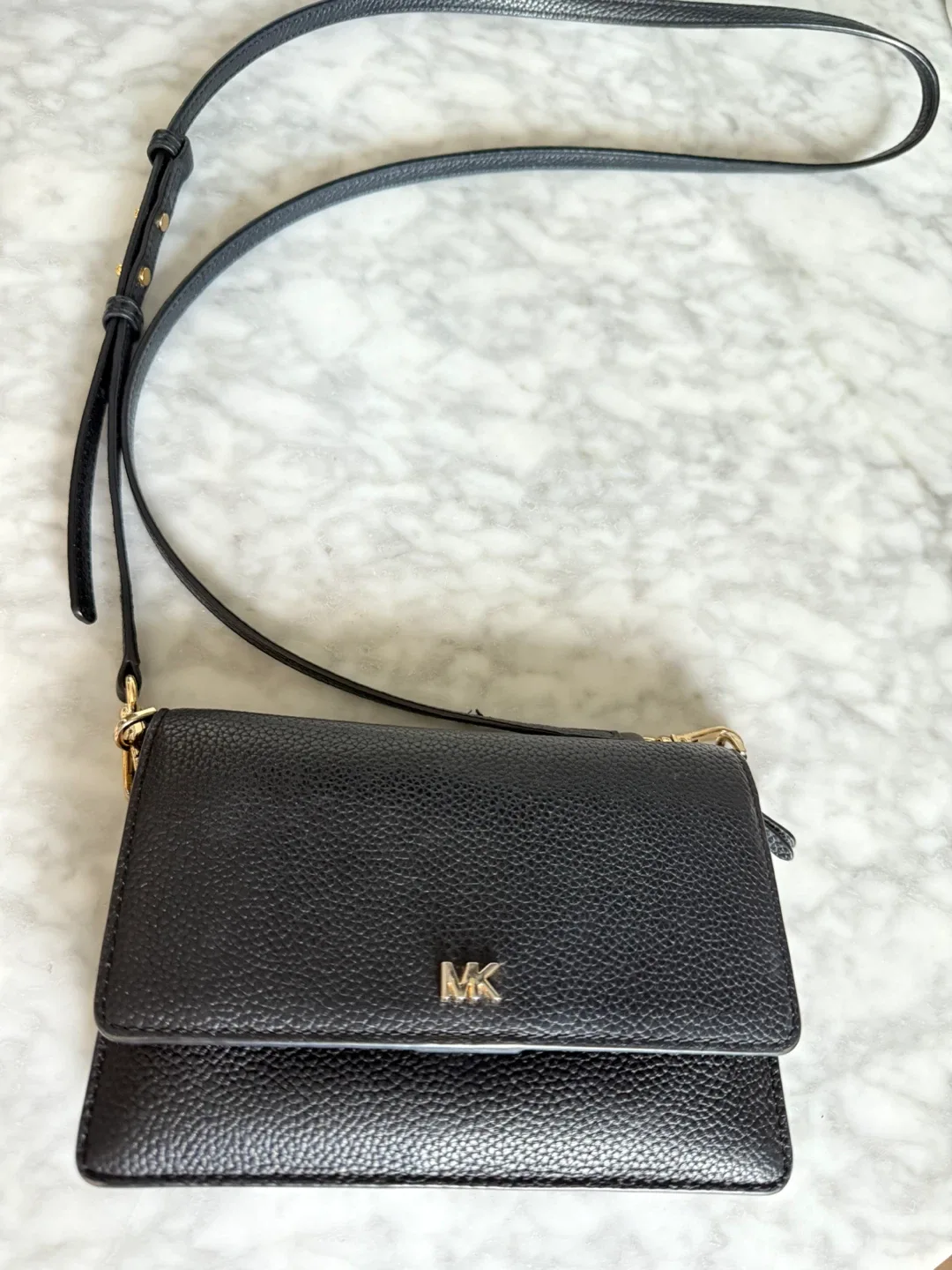 Michael Kors Black Leather Crossbody Wallet thumbnail