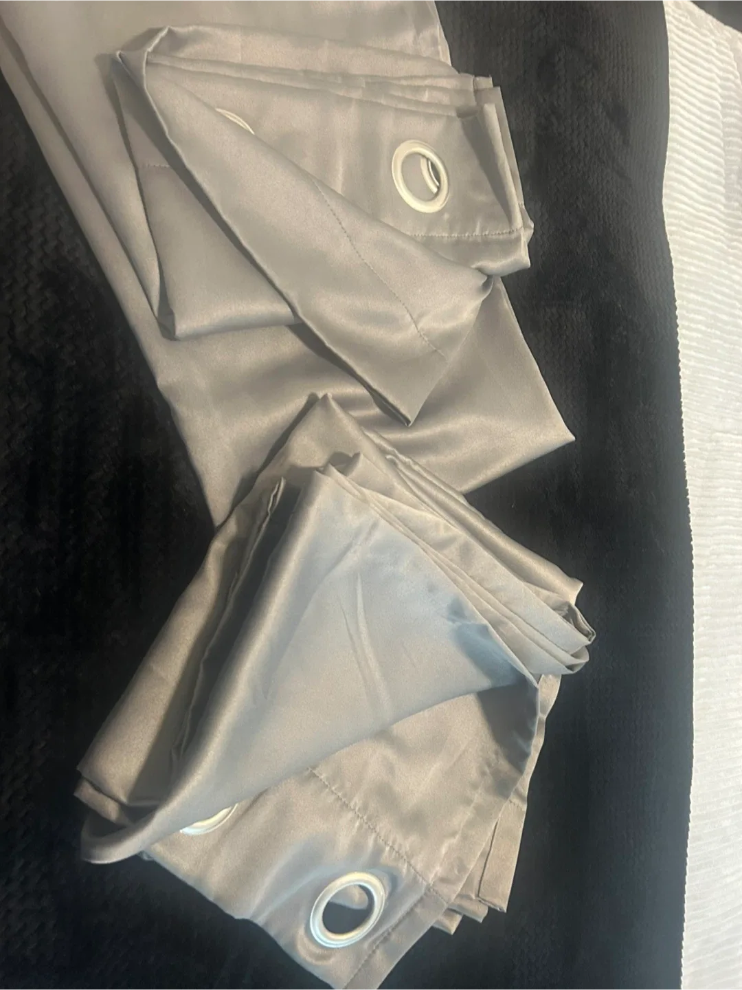 Silver Grey satin Curtain Set image indicator(3)