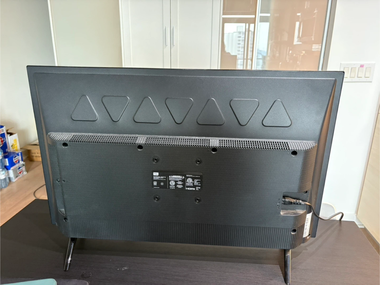 32” TCL Roku 4K Smart TV - photo 3