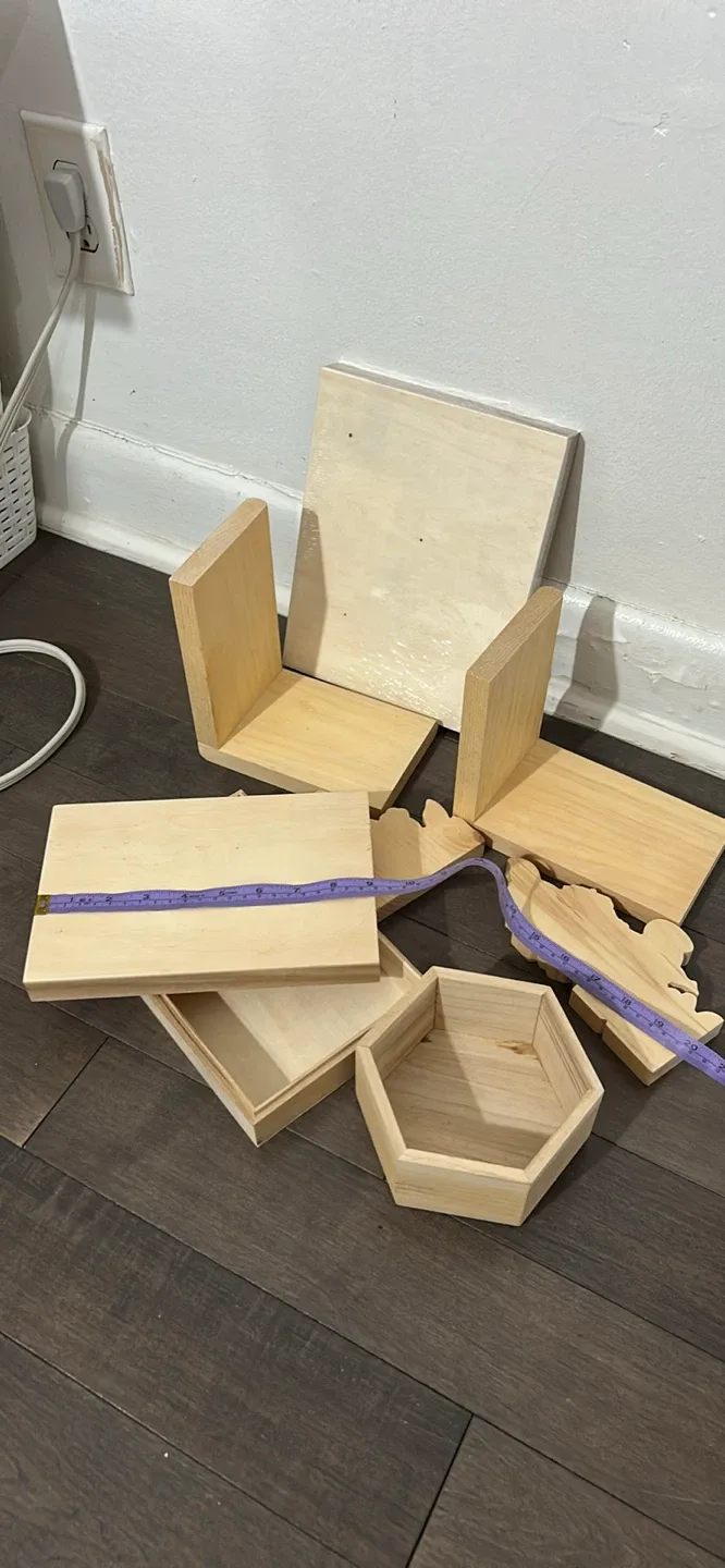 Unfinished Wood Craft Pieces thumbnail