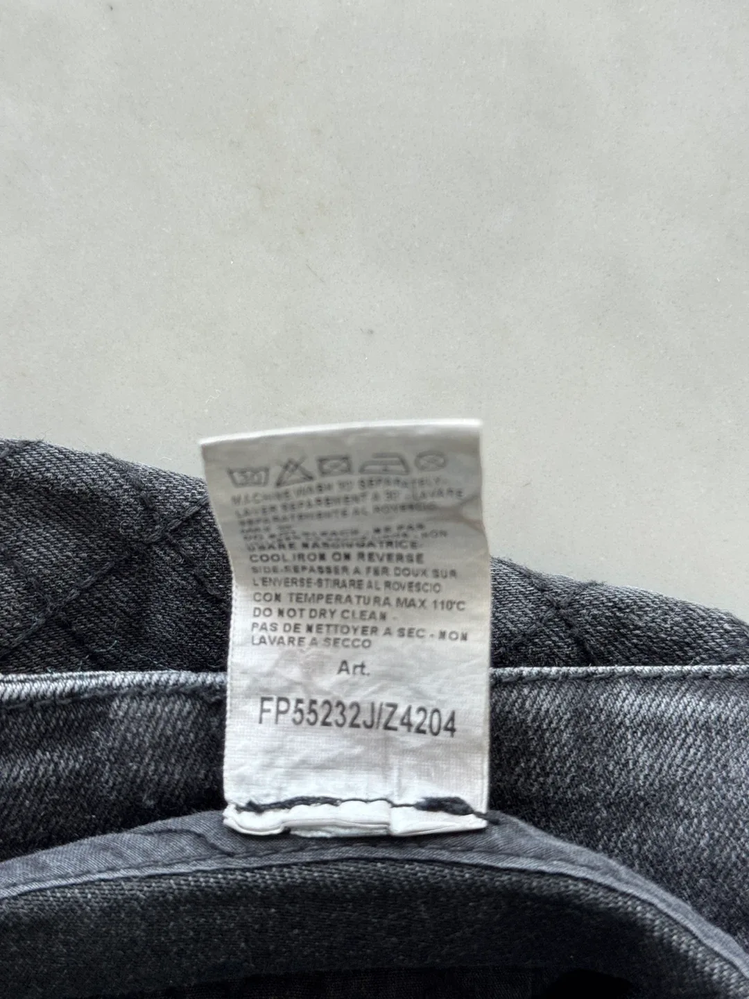 Pierre balMain Black Denim Shorts - Size 40 image indicator(5)