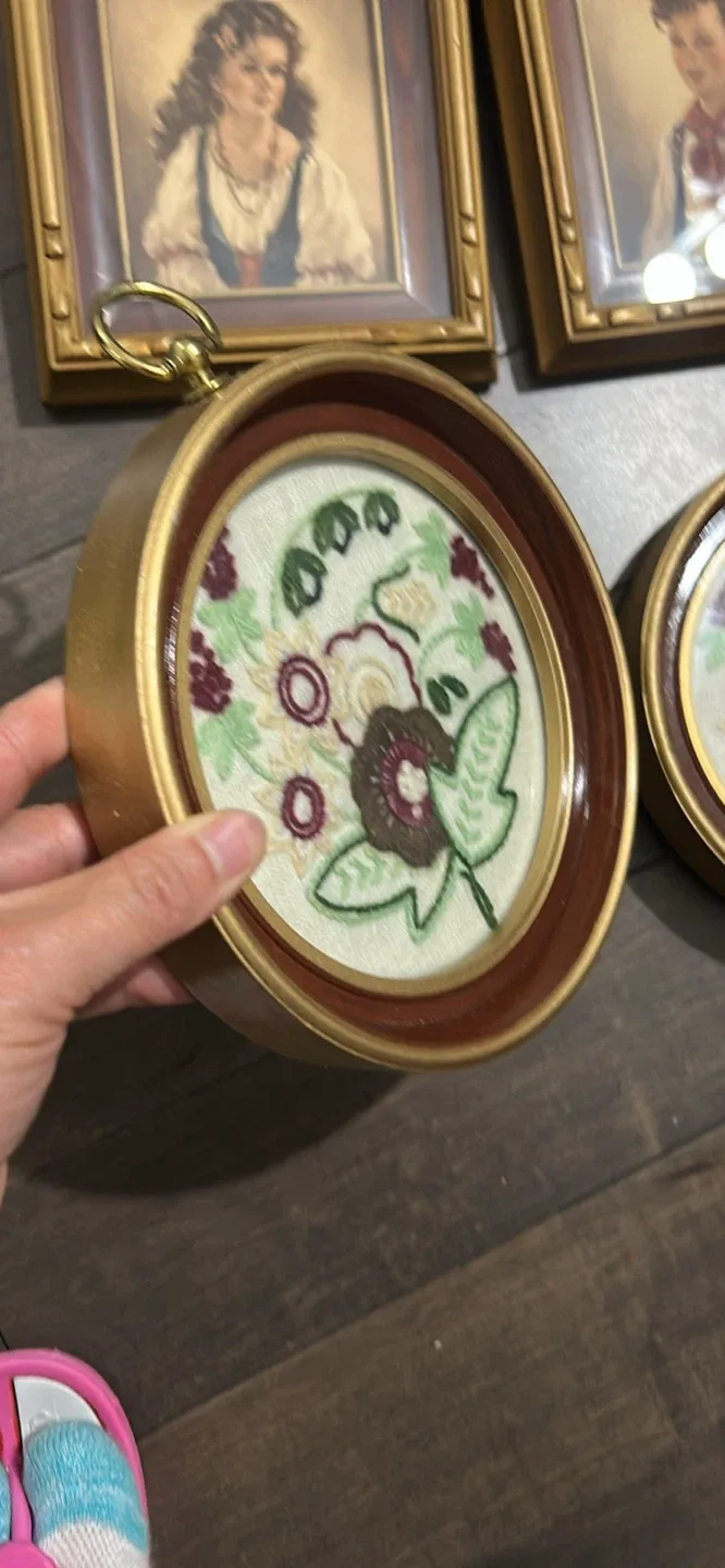 Vintage Framed Floral Embroidery Art thumbnail