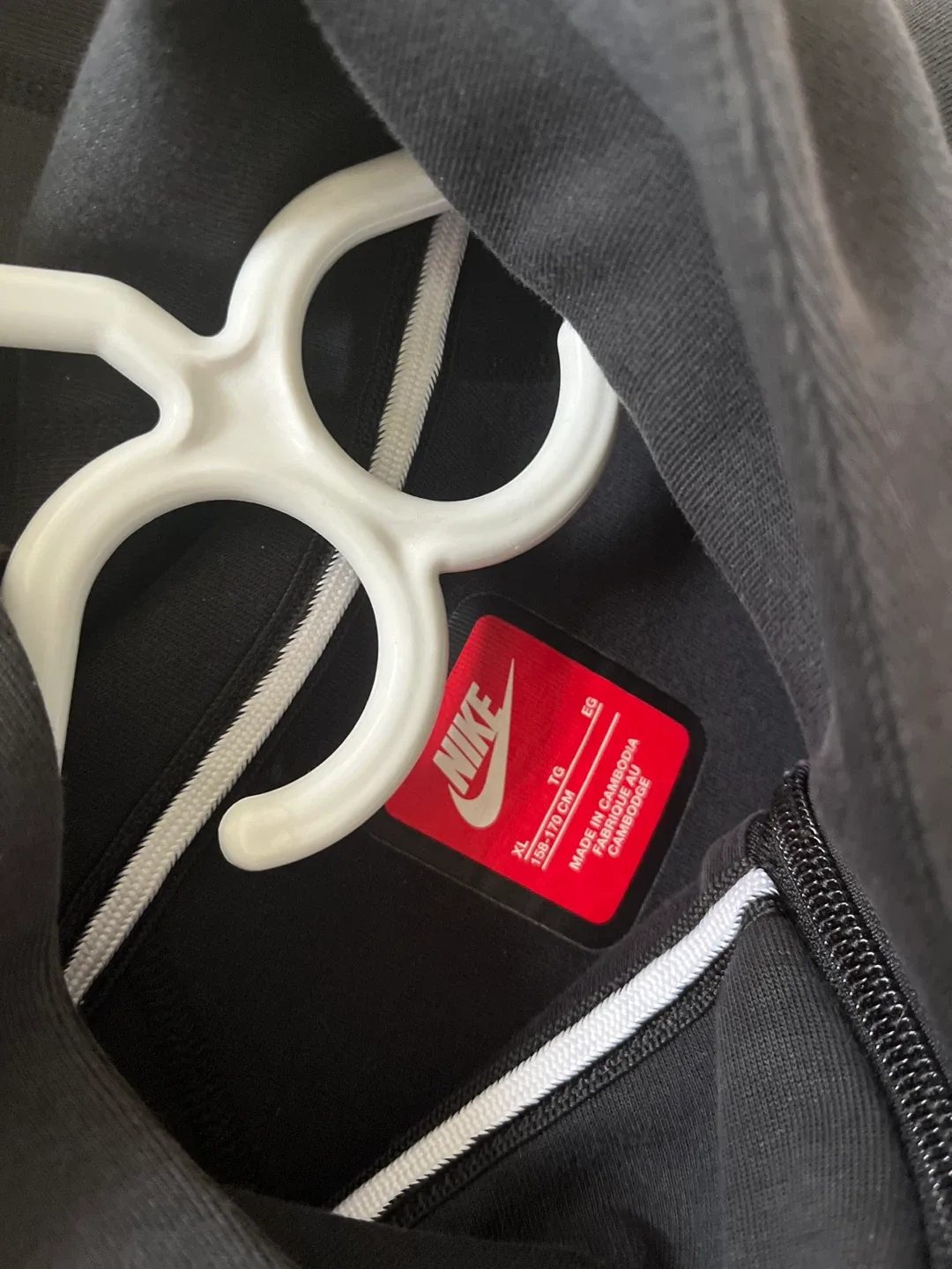 Nike Tech Fleece Hoodie - Black/Grey, XL image indicator(3)