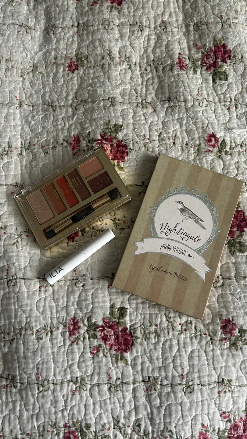 Eyeshadow Bundle thumbnail