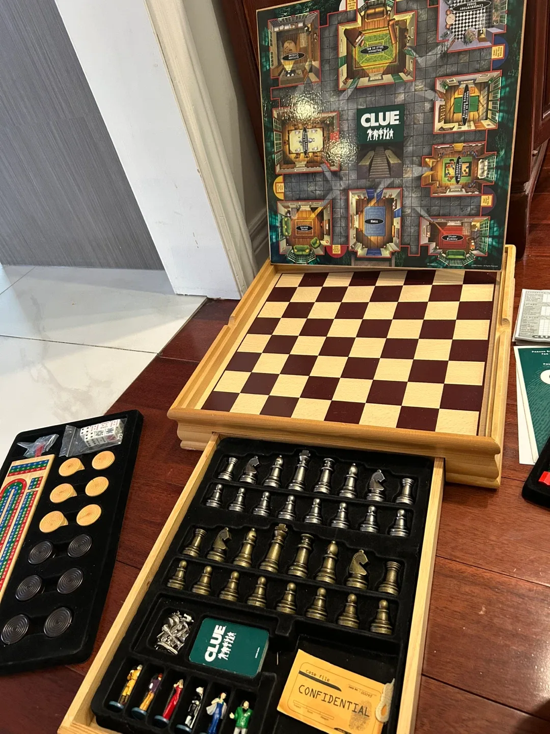 Monopoly, Clue, Chess Board Game Set image indicator(7)