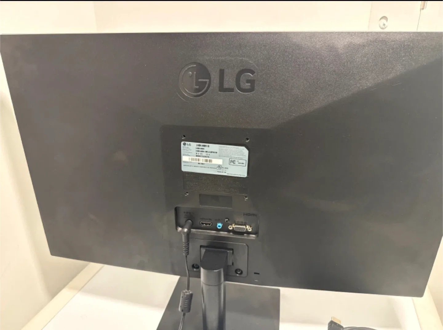 LG 24MP60G-B 24-inch Monitor image indicator(3)