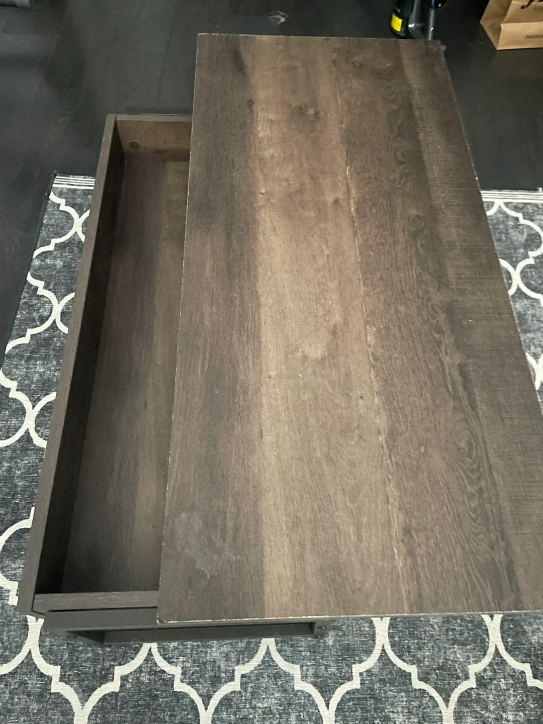 Dark Wood Coffee Table with Storage and Lift-Top image indicator(3)