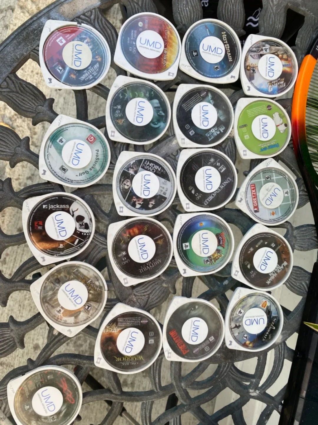 PSP UMD Movie & Game Lot 5each thumbnail