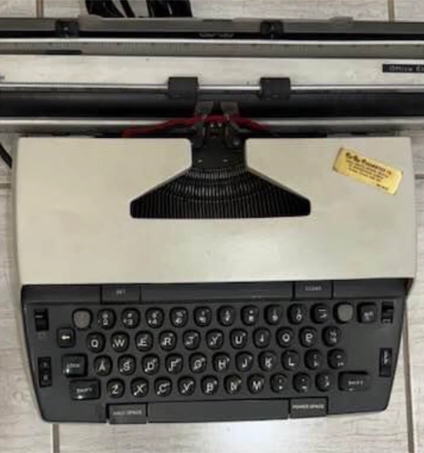 Vintage Smith-Corona Electra XT12 Typewriter - photo 2