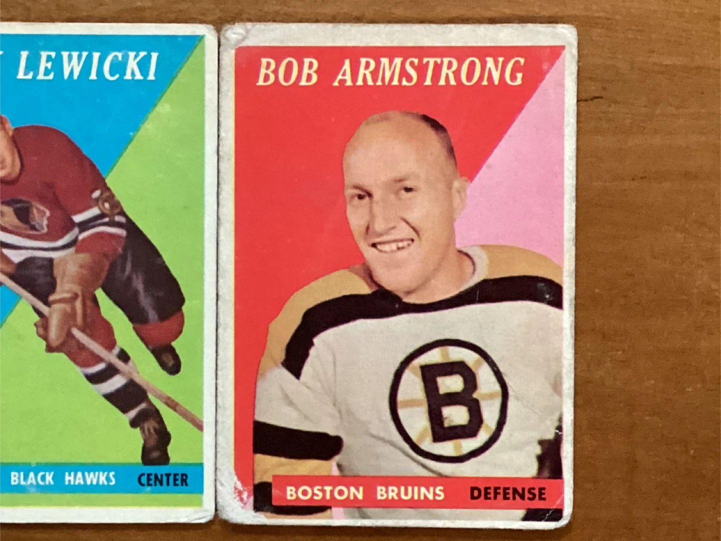 2 TOPPS 1958-59 NHL Cards BOB ARMSTRONG #1 & DANNY LEWICKI #6 - photo 3